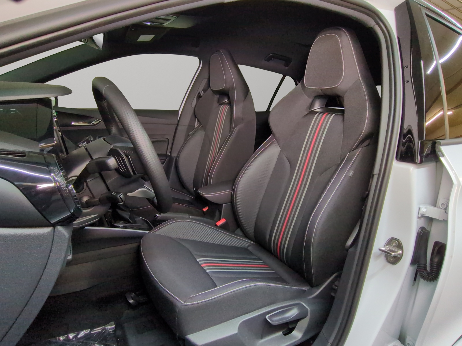 SKODA Fabia 1.5 TSI Motorsport DSG-image-5