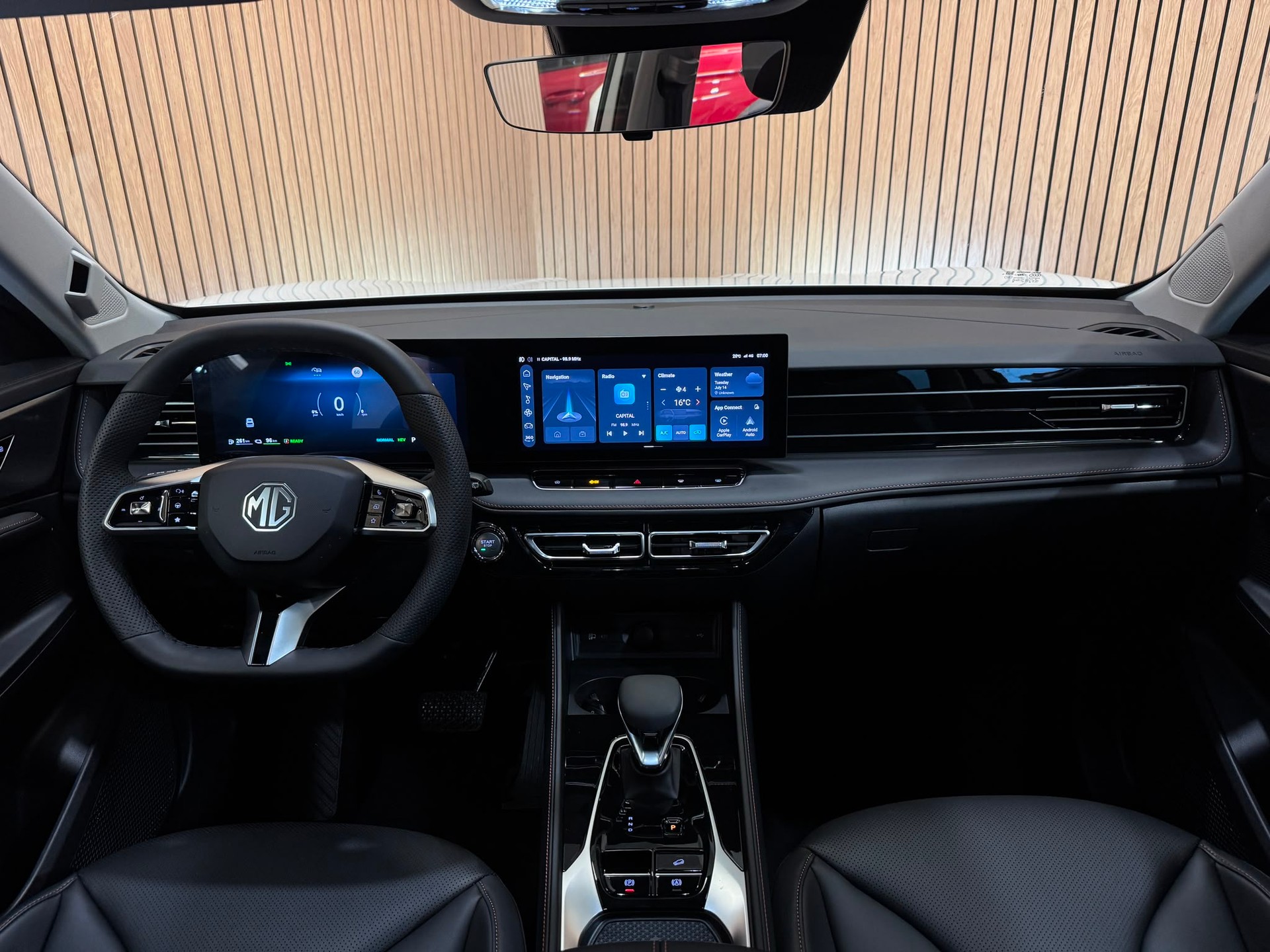 MG HS 1.5 T PHEV Luxury-image-9