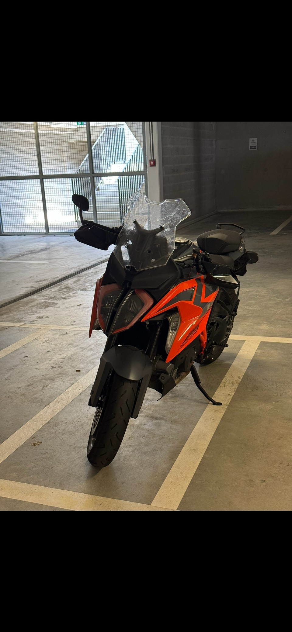 KTM 1290 Super Duke GT-image-1