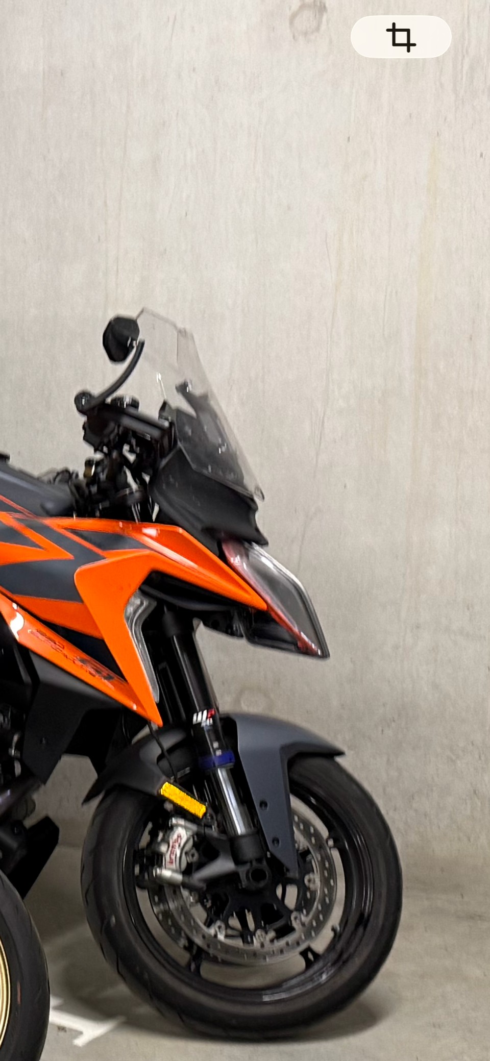 KTM 1290 Super Duke GT-image-2