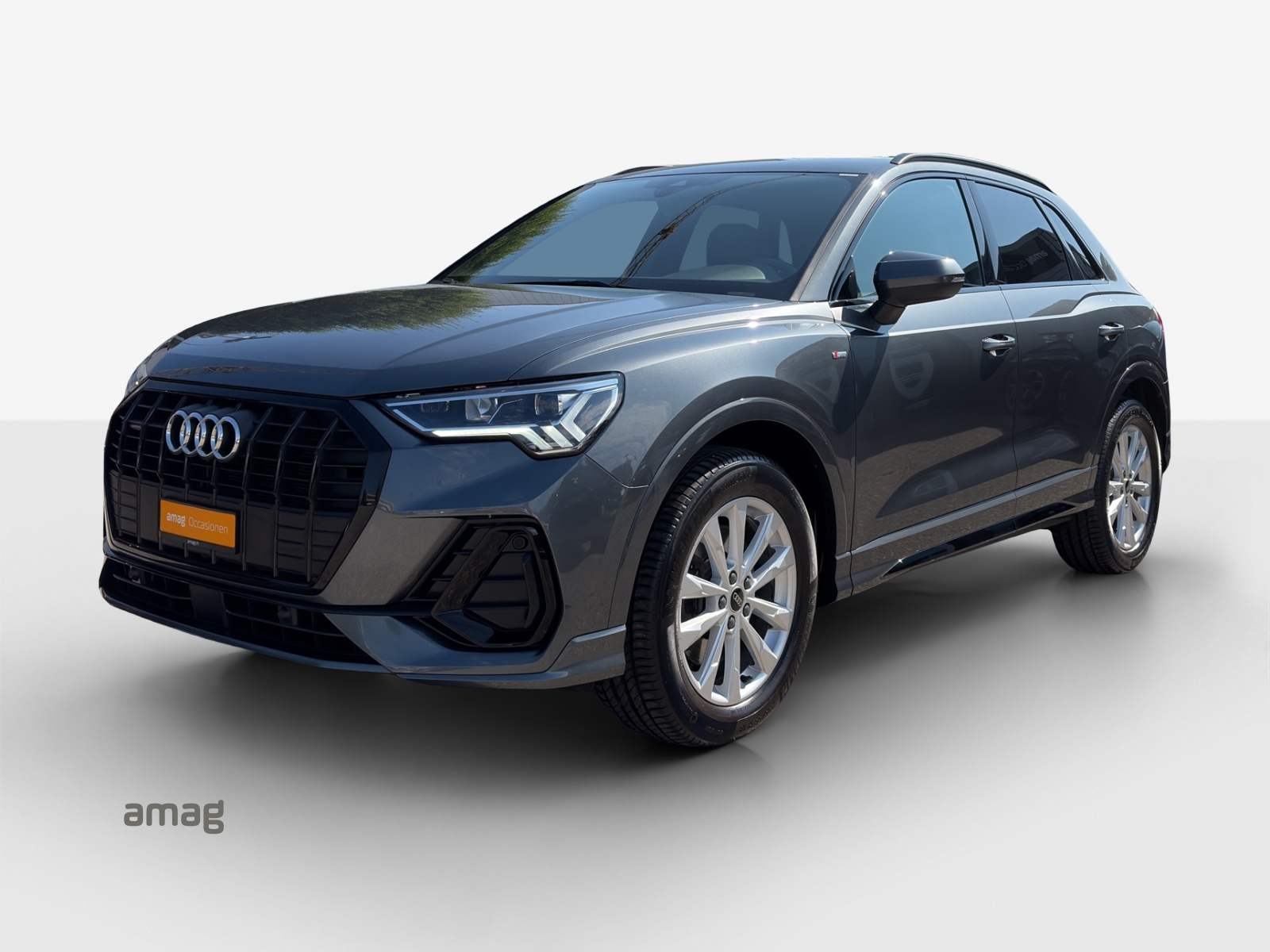 AUDI Q3 40 TFSI S line quattro S-tronic