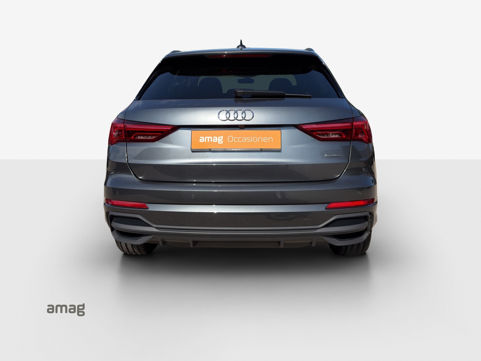 AUDI Q3 40 TFSI S line quattro S-tronic-showroom-element-3