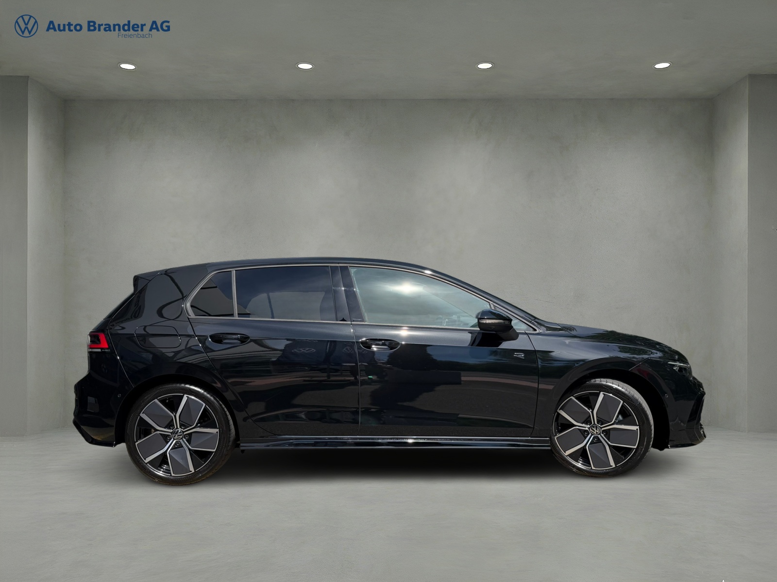 VW Golf 2.0 TSI R-Line DSG 4 Motion-image-5
