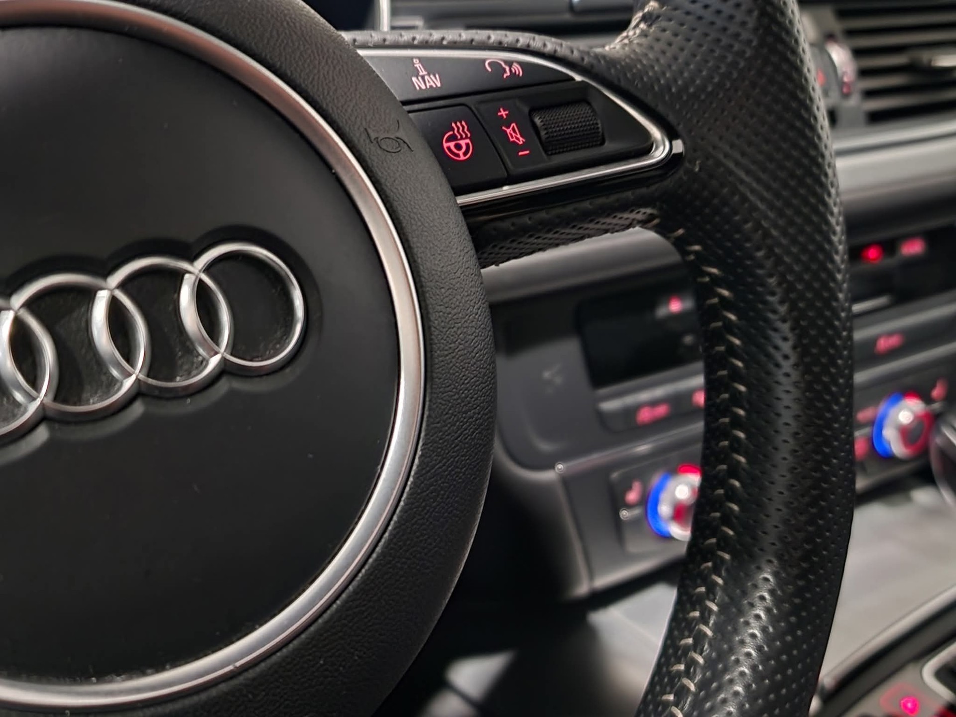 AUDI A6 Avant 3.0 TDI V6 quattro S-tronic-image-7