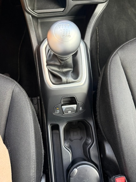 JEEP Renegade 1.4 Turbo Longitude-image-21