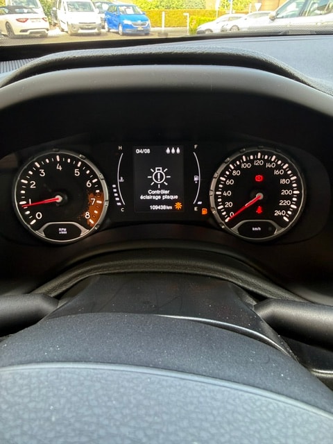 JEEP Renegade 1.4 Turbo Longitude-image-13
