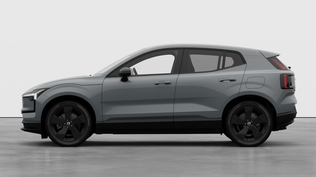 VOLVO EX 30 E60 Plus Swiss Black Edition-showroom-element-2