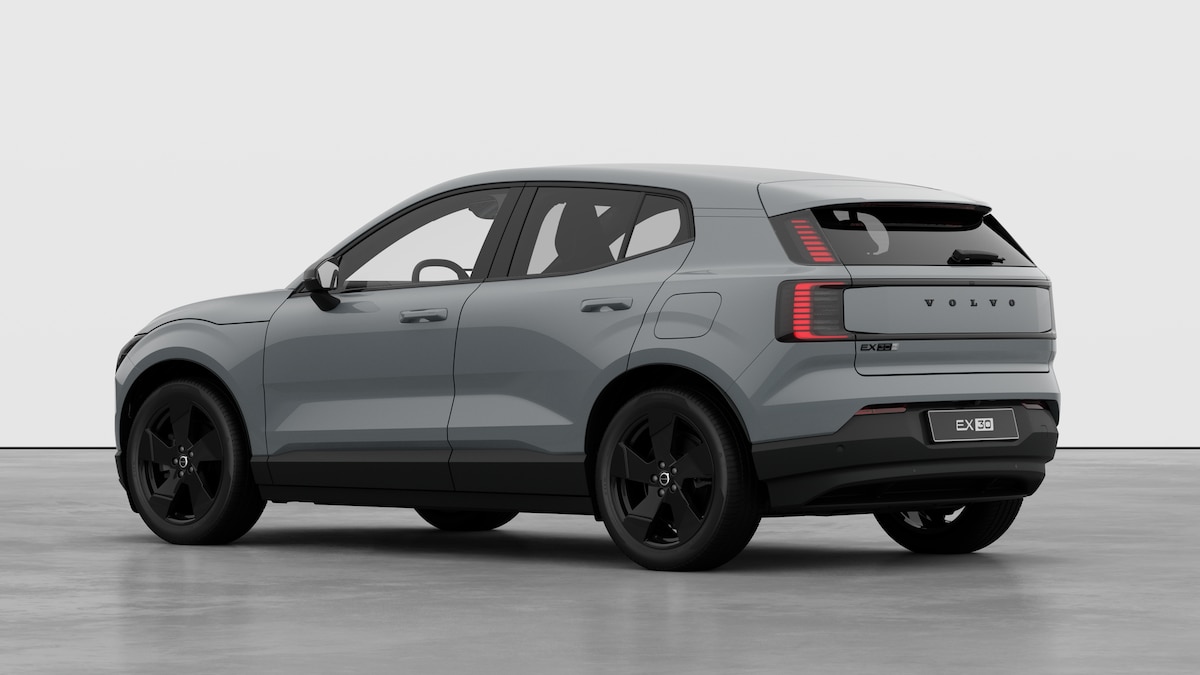VOLVO EX 30 E60 Plus Swiss Black Edition-showroom-element-1