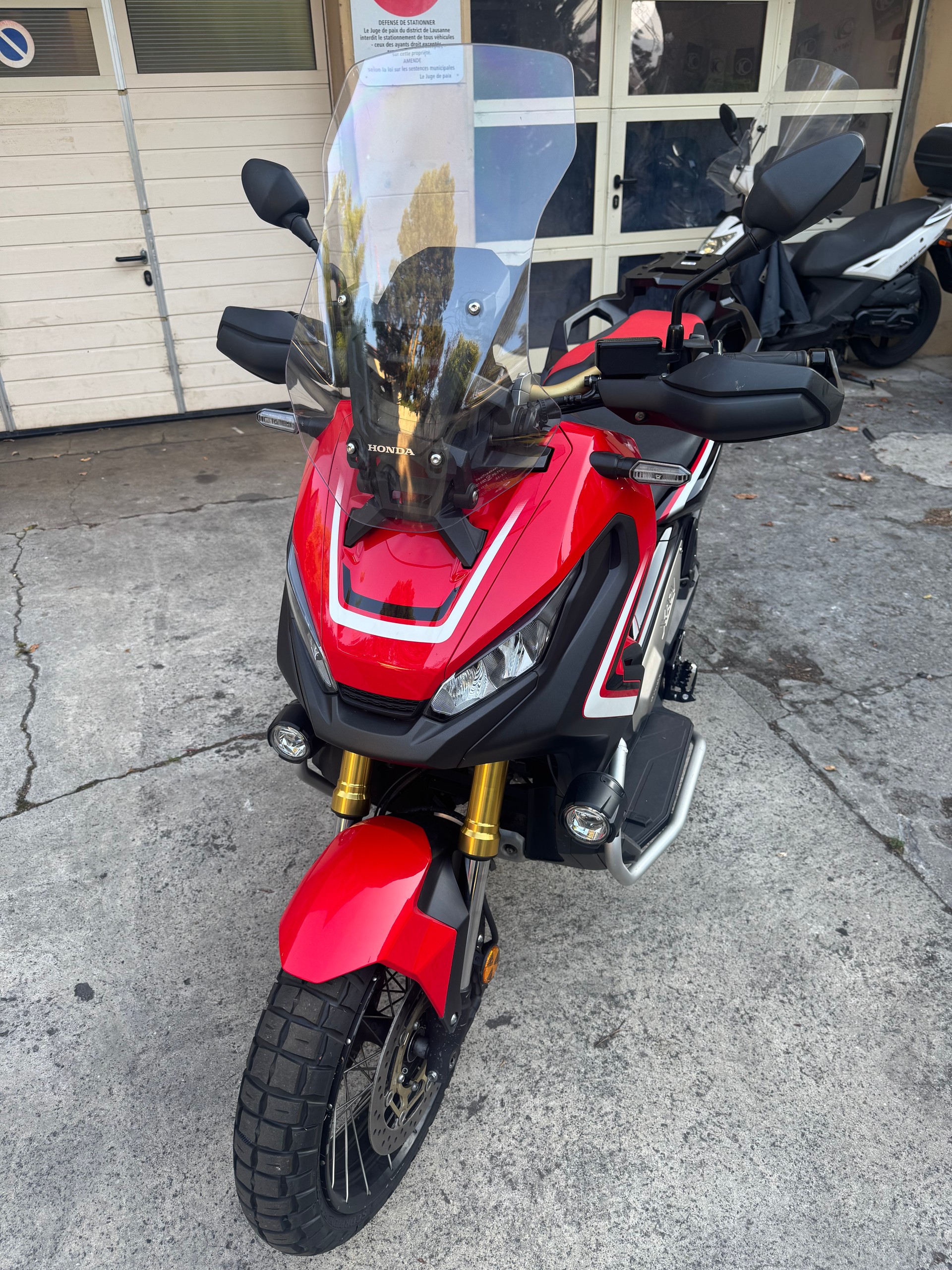 HONDA X-ADV 750 ABS-image-1