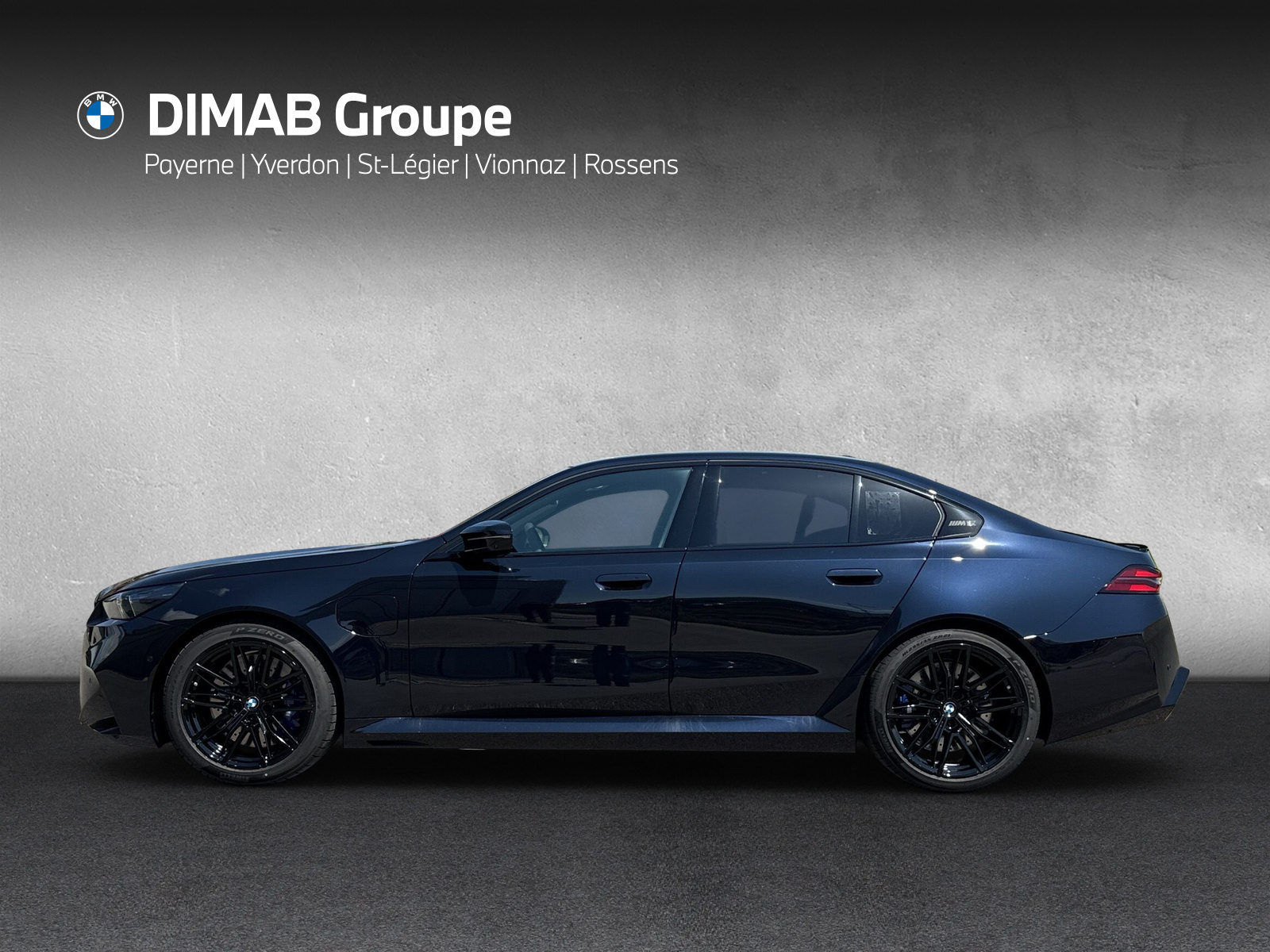 BMW M5 xDrive-showroom-element-1