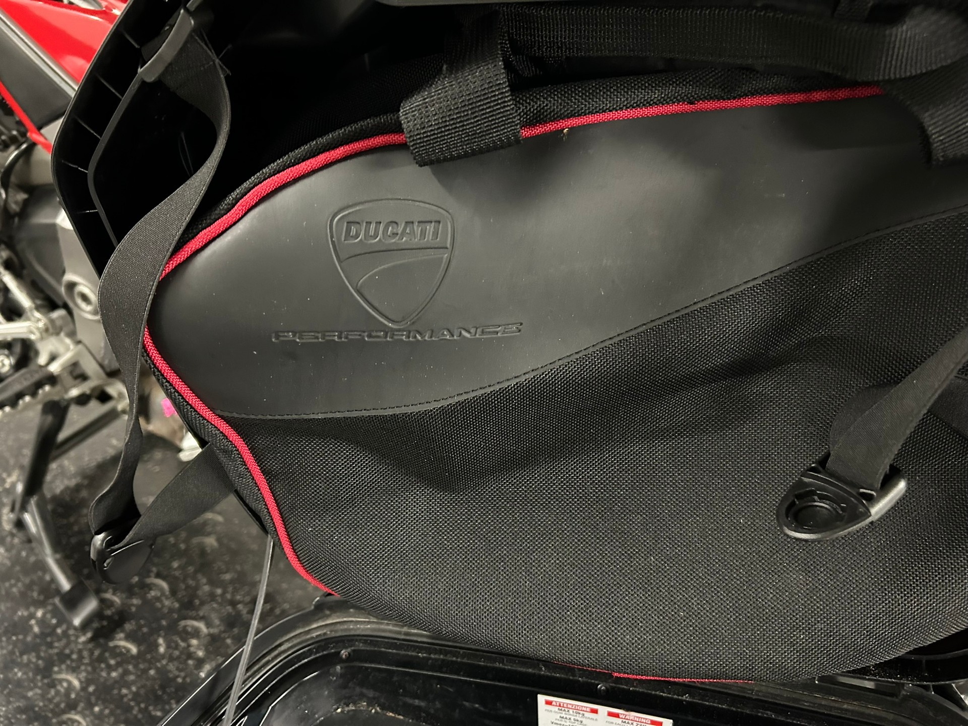 DUCATI Multistrada 1200 S-image-9