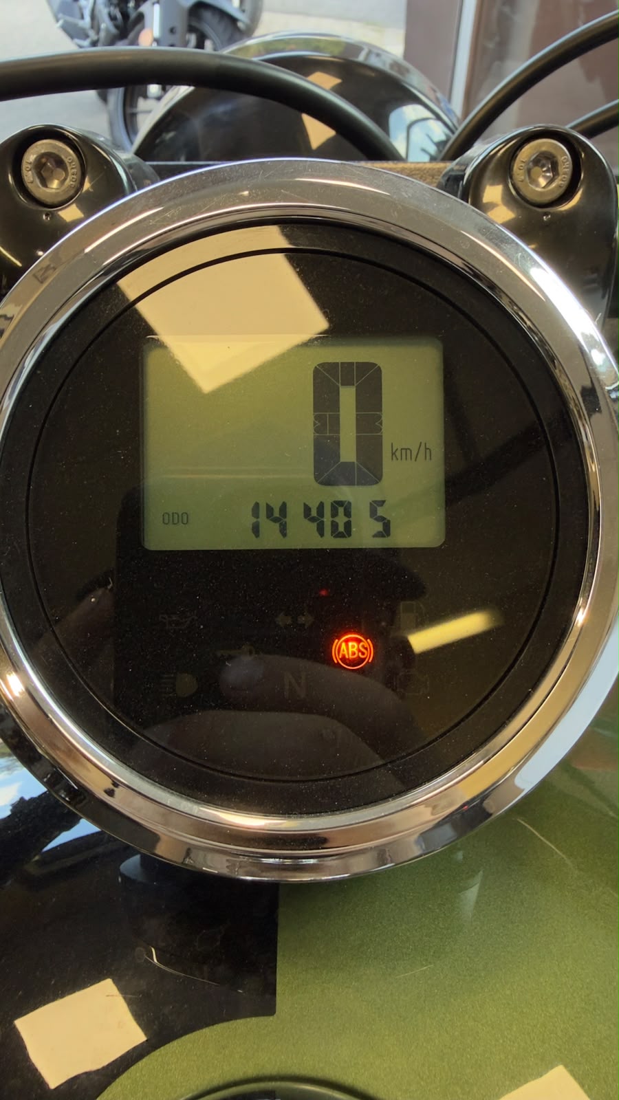 YAMAHA XV 950 R ABS ( 35KW )-image-4