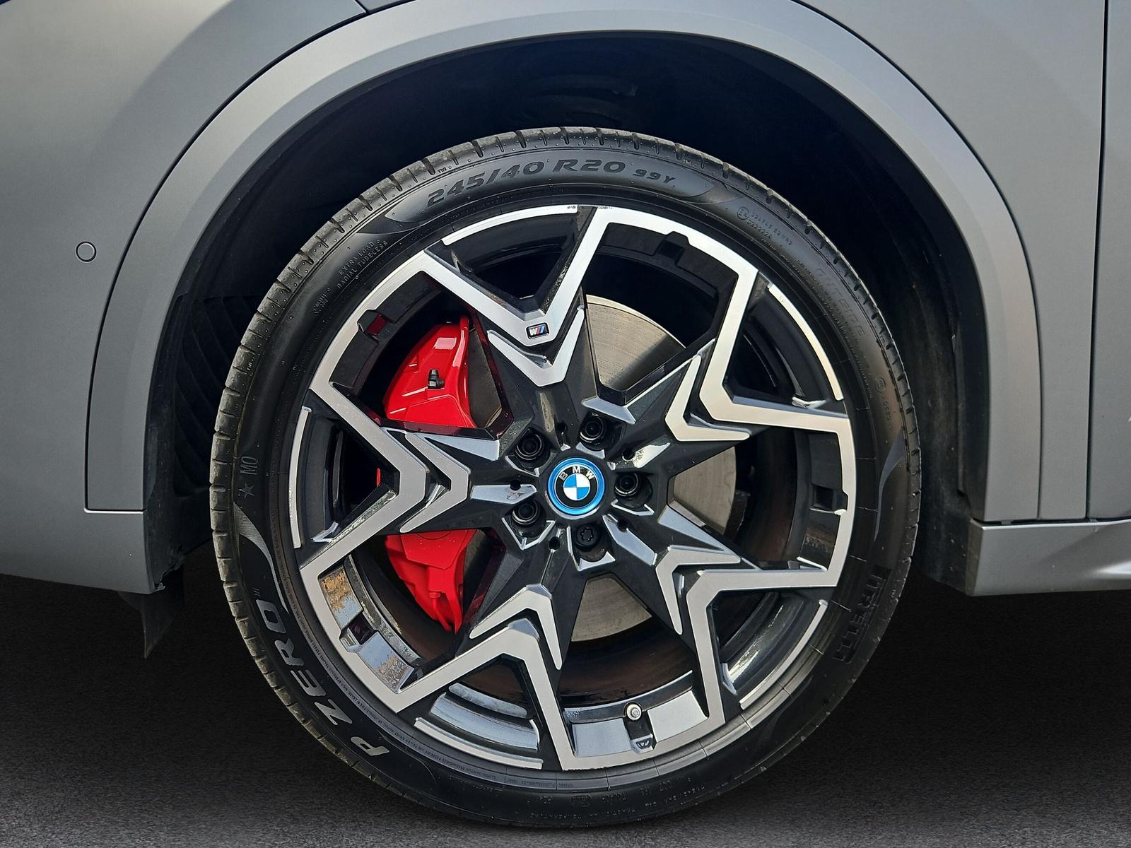 BMW iX2 30 Sport M Pro xDrive U10 (CH)-image-9