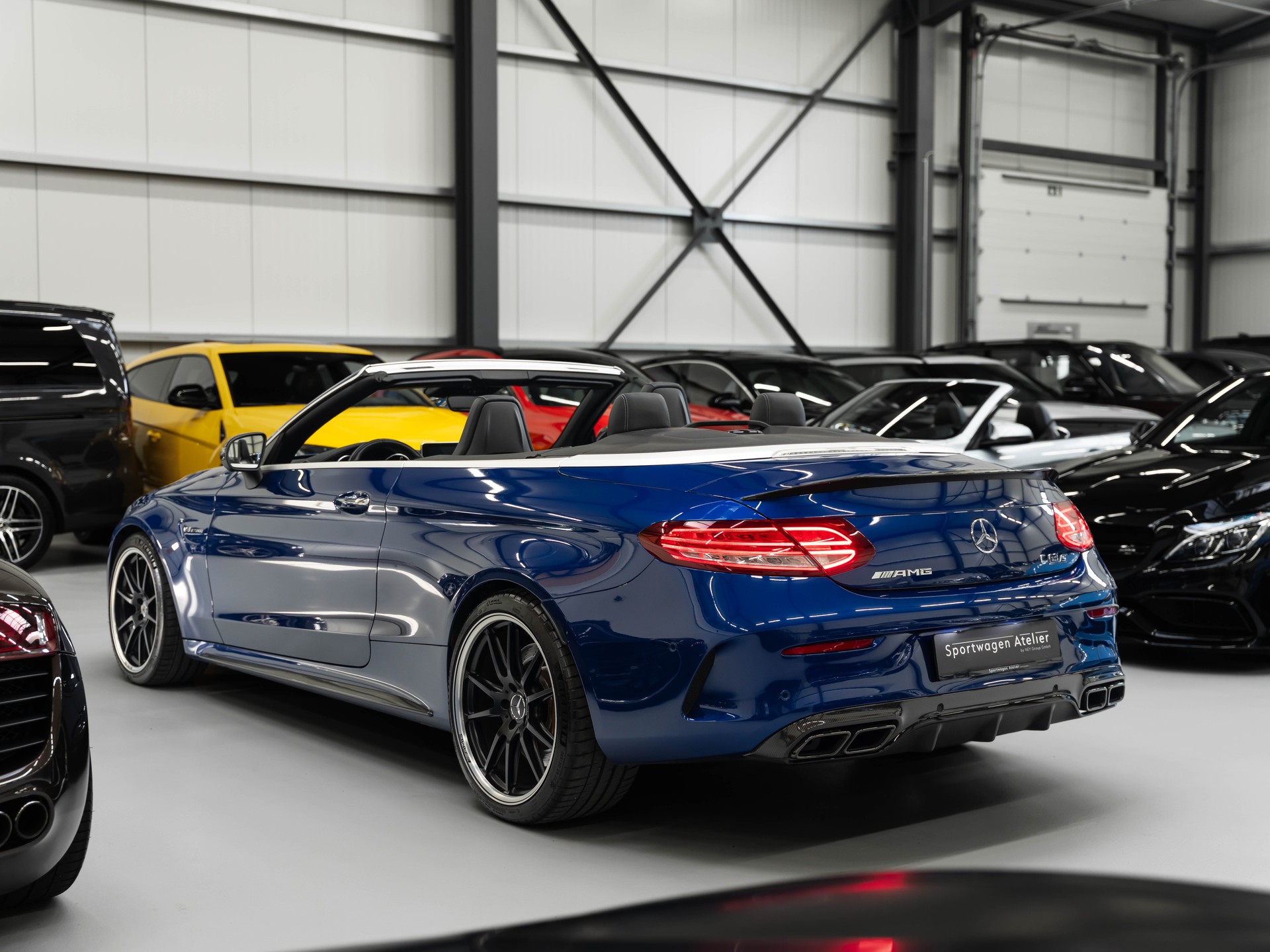 MERCEDES-BENZ C 63 S Cabriolet AMG Speedshift-showroom-element-2