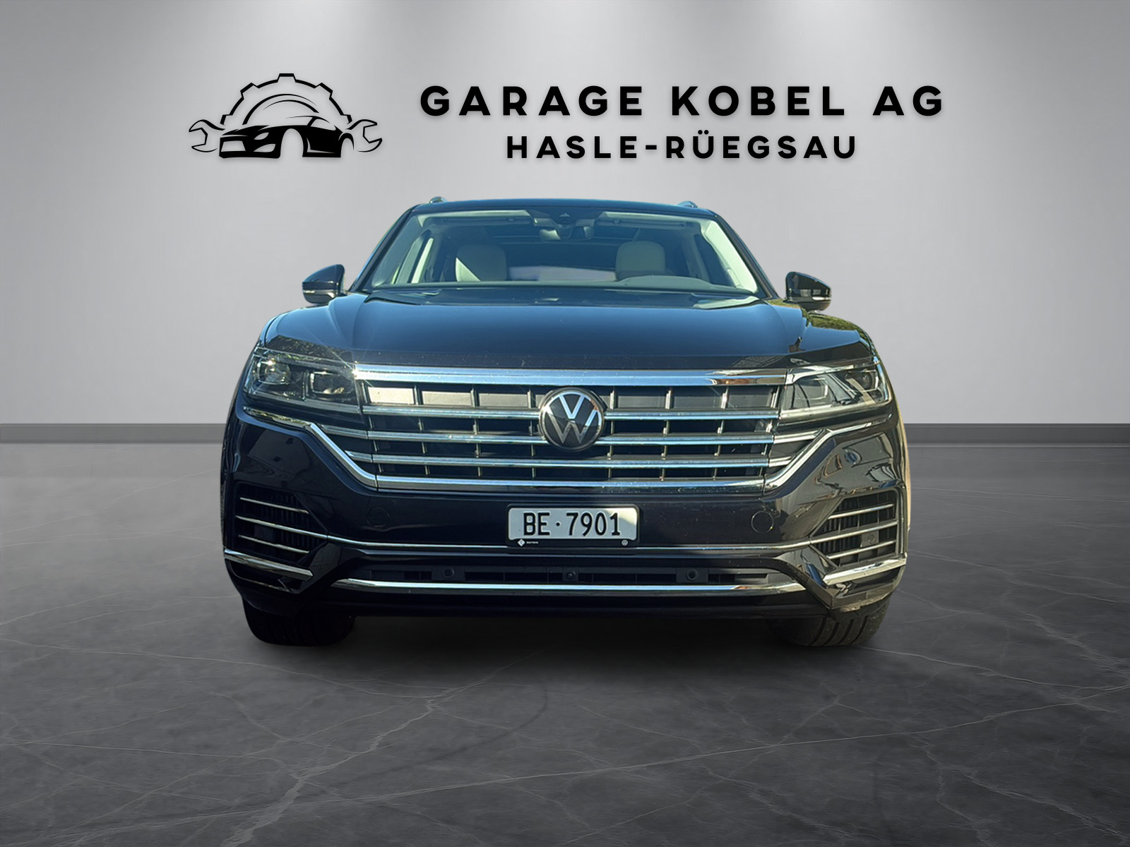 VW Touareg 3.0 TSI Elegance Tiptronic-showroom-element-1