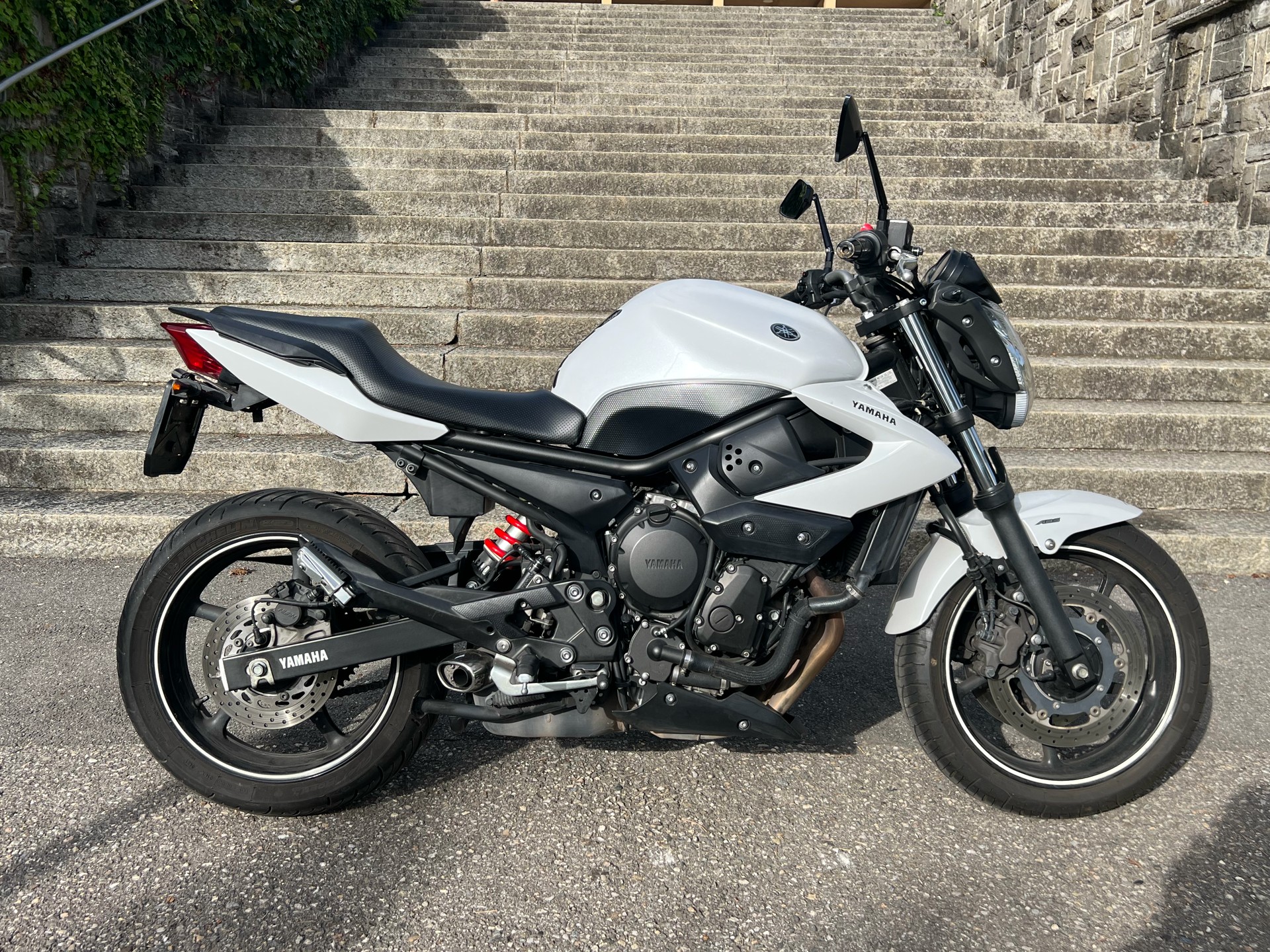 YAMAHA XJ 6-image-5