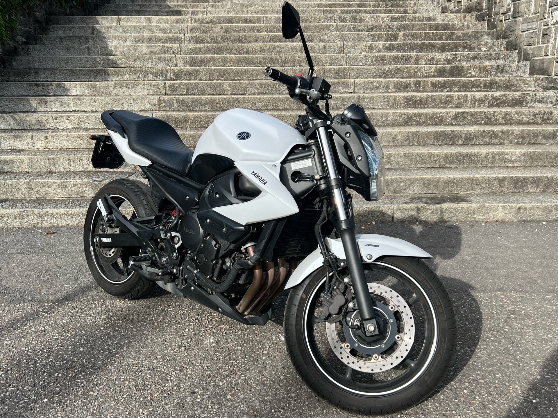 YAMAHA XJ 6-image-6