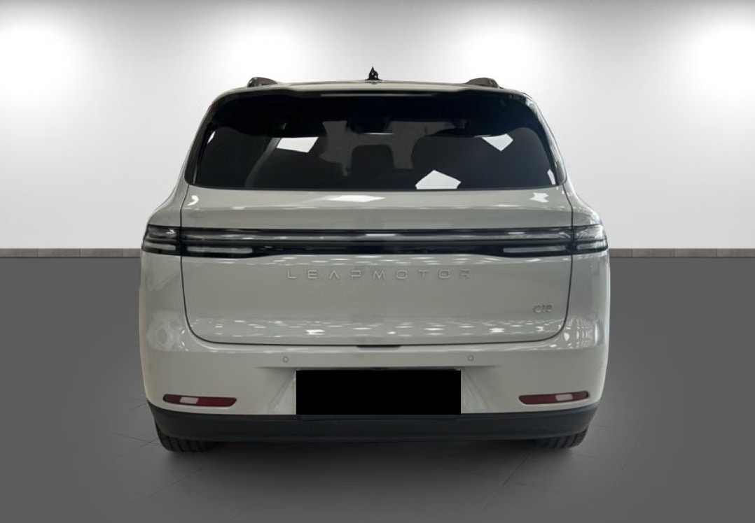 LEAPMOTOR C10 82kWh AWD Design Pro Max 4x4-showroom-element-2