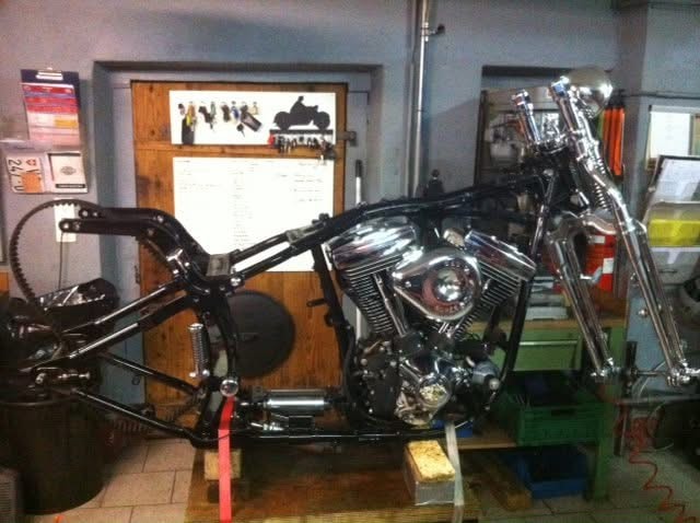 HARLEY-DAVIDSON FXSTC Softail Custom-image-1