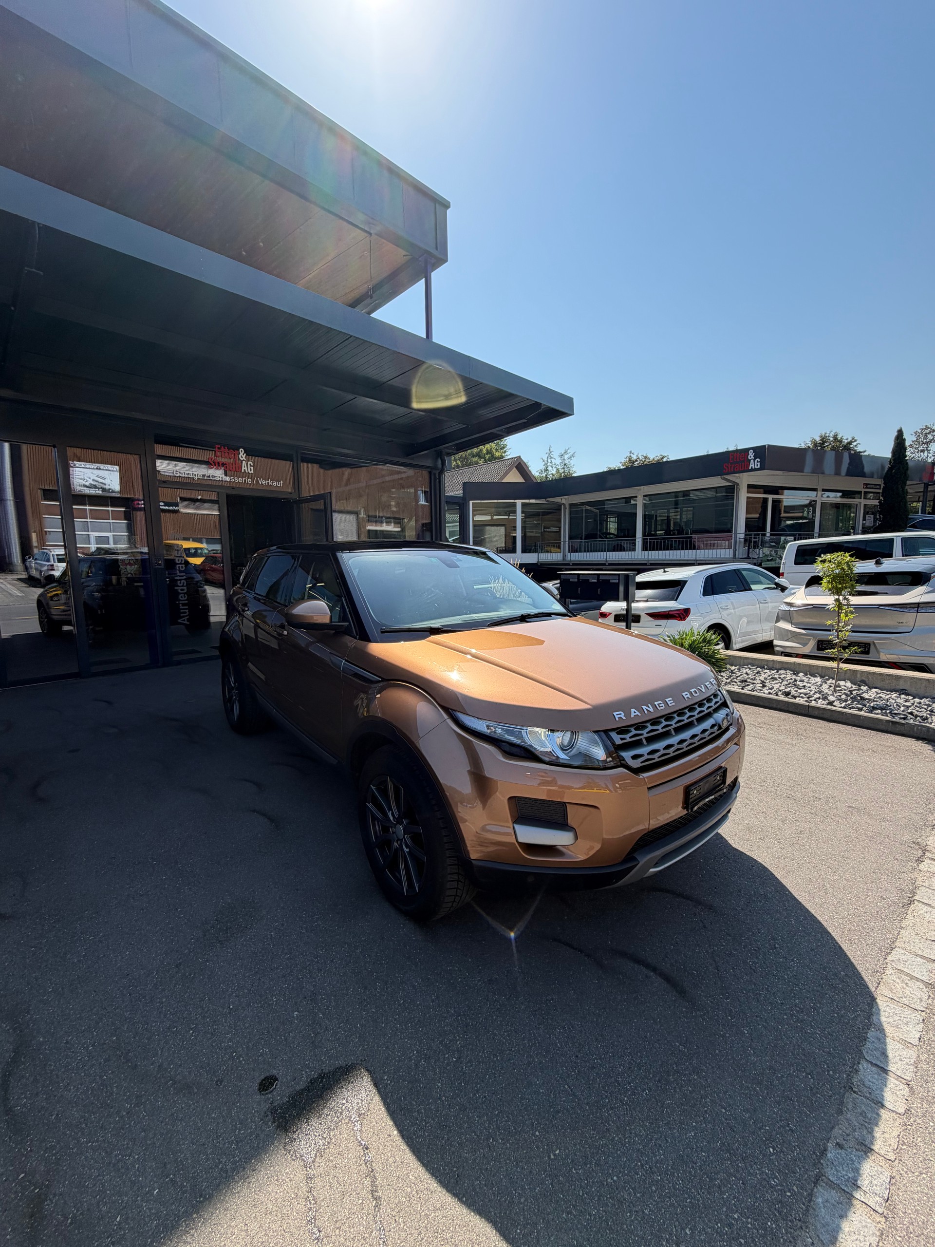 LAND ROVER Range Rover Evoque 2.0 Si4 Prestige AT9-showroom-element-3