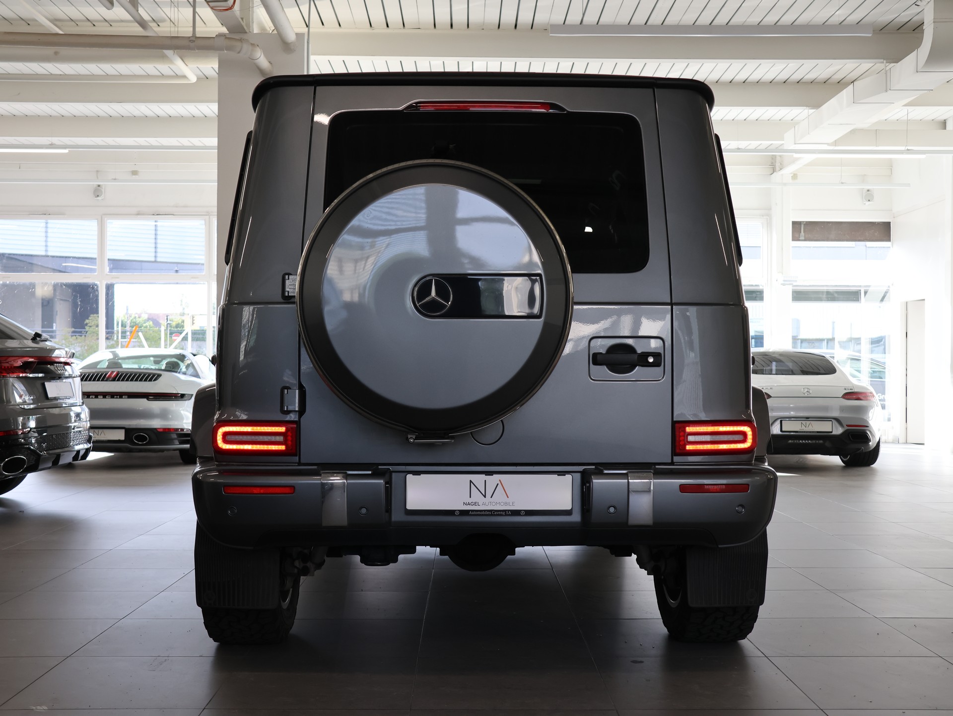 MERCEDES-BENZ G 500 AMG Line 9G-Tronic-image-4