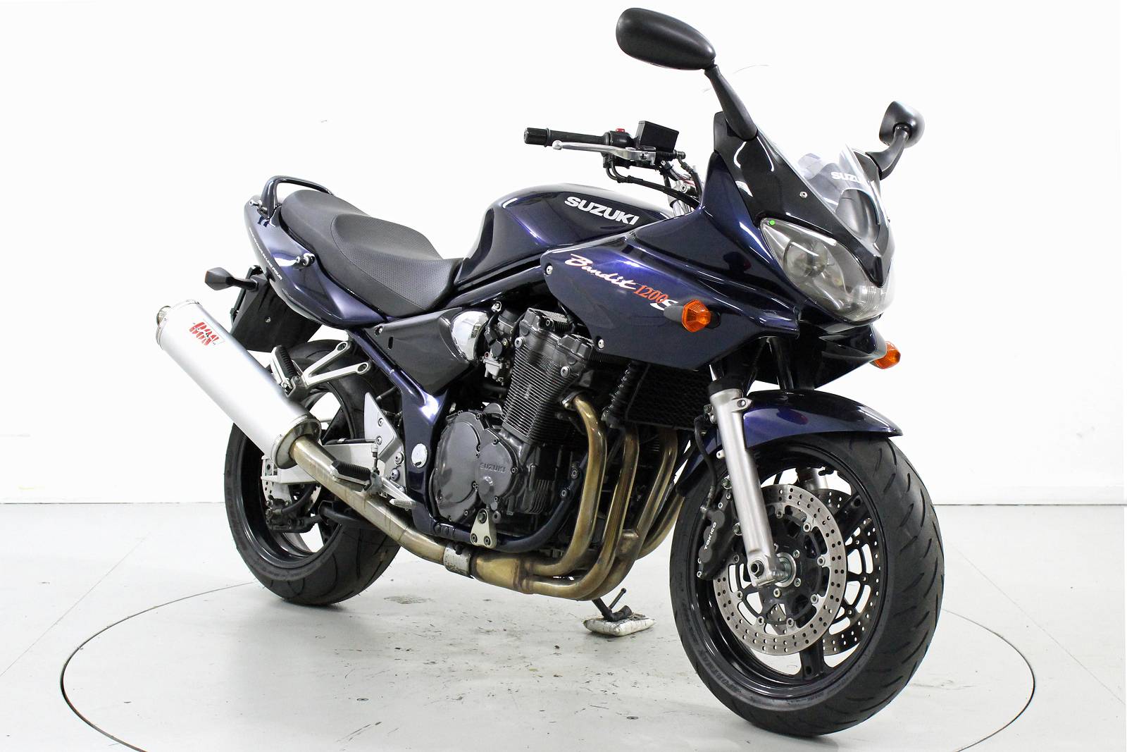 SUZUKI GSF 1200 S-image-1