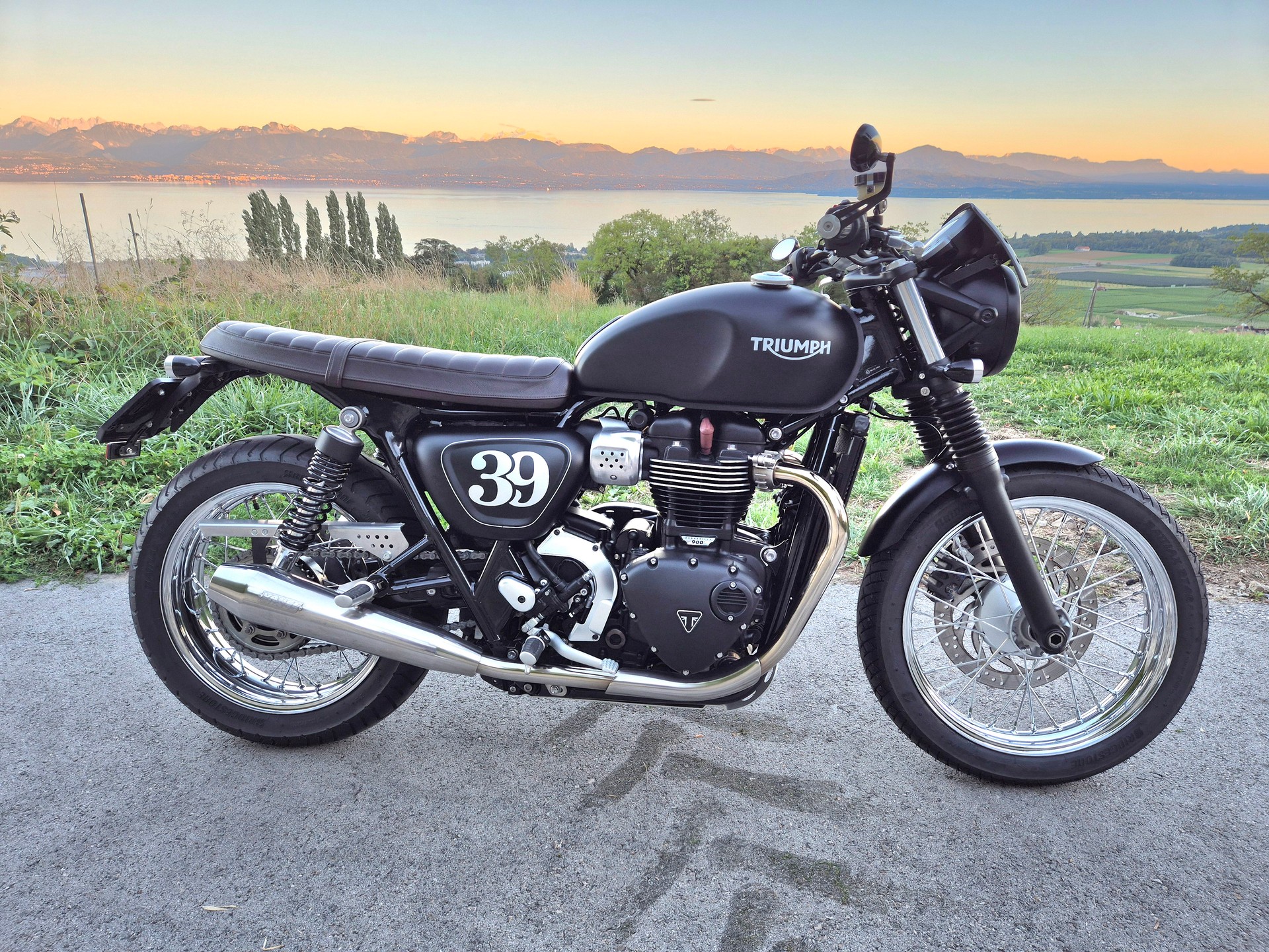 TRIUMPH Street Twin 900 i-image-0