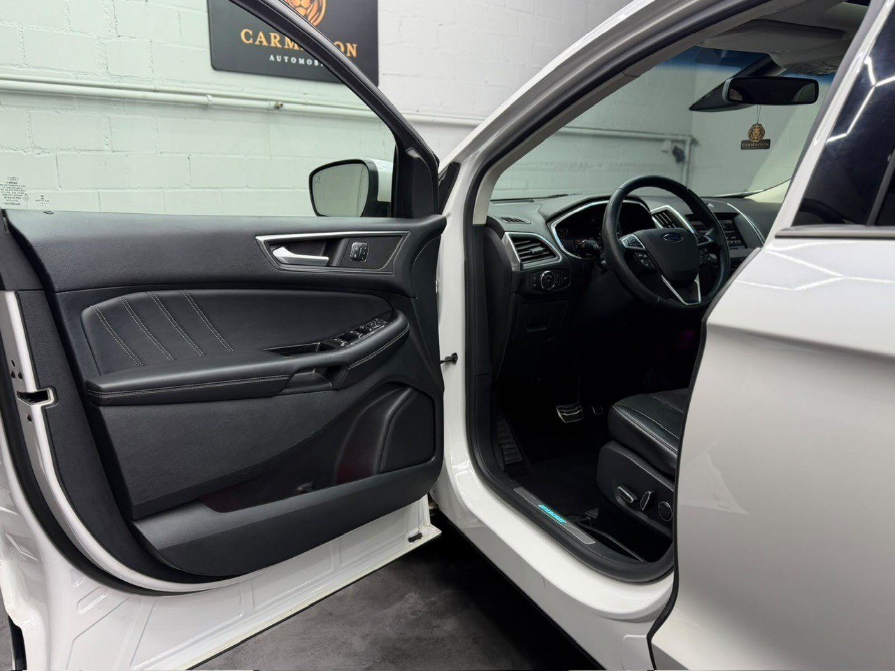 FORD Edge 2.0 TDCi Sport 4WD PowerShift | Panorama Dach | CH-Auto | Anhängerkupplung | Rückfahrkamera-image-13
