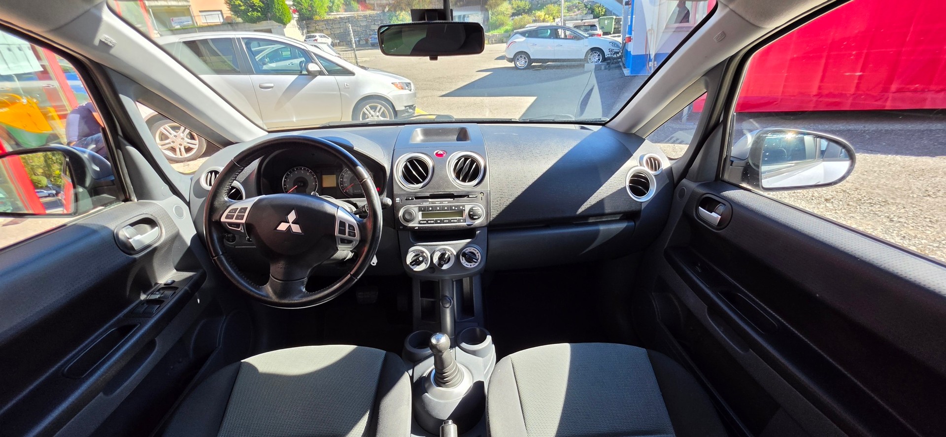 MITSUBISHI Colt 1.3 16V Jubilé (35) Allshift-image-15