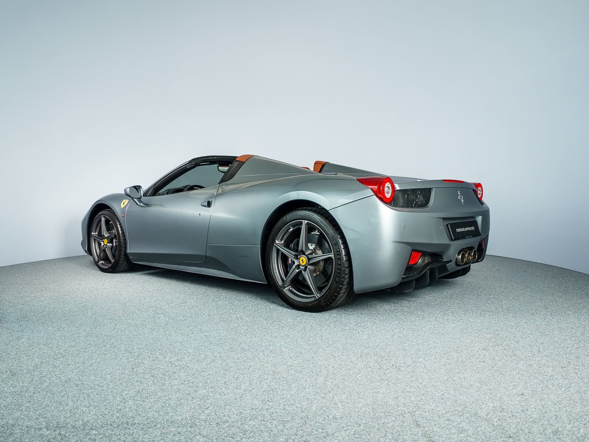 FERRARI 458 Spider Italia 4.5 V8-showroom-element-1