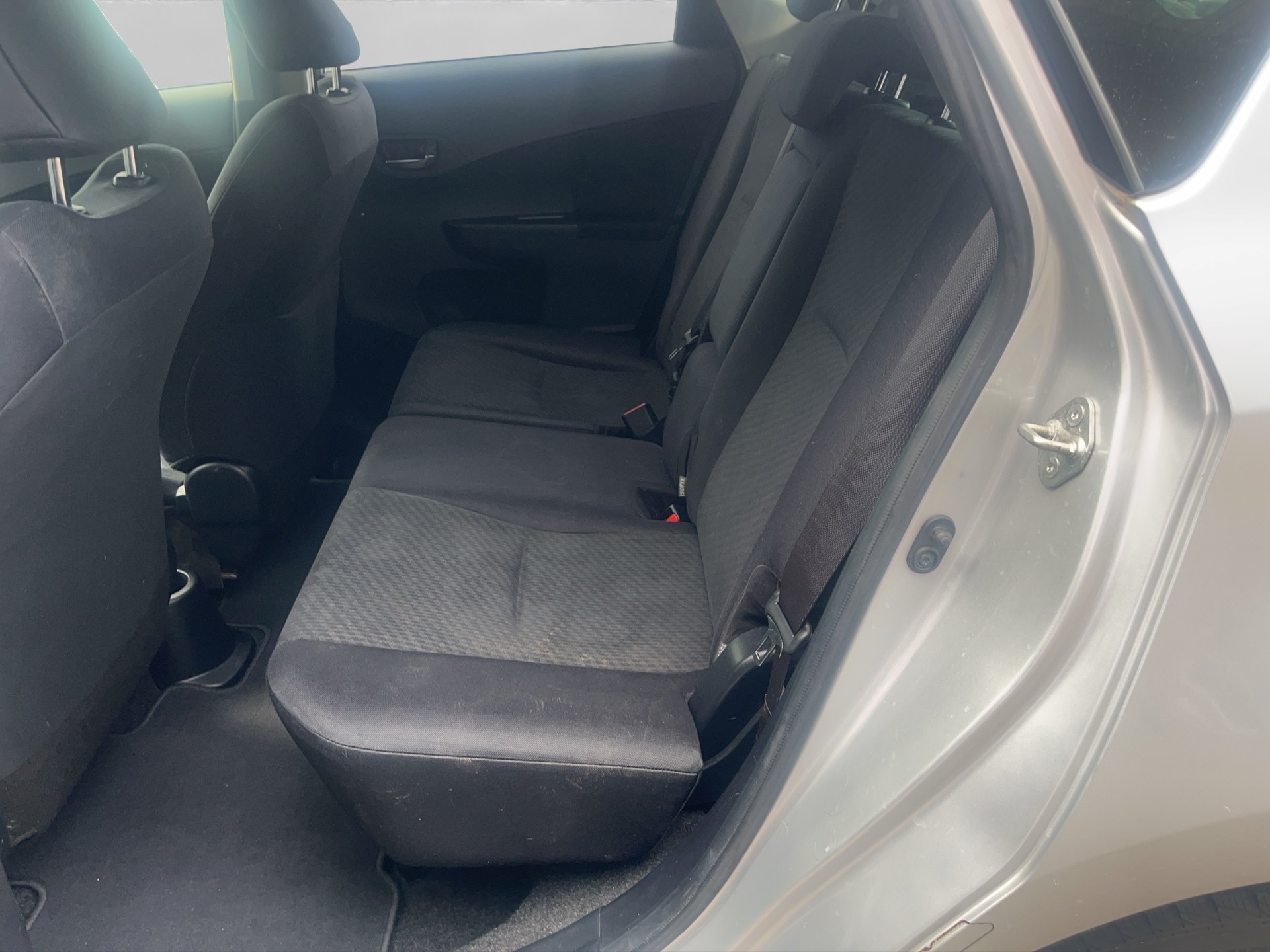 SUBARU Trezia 1.4D Swiss Automatic-image-6