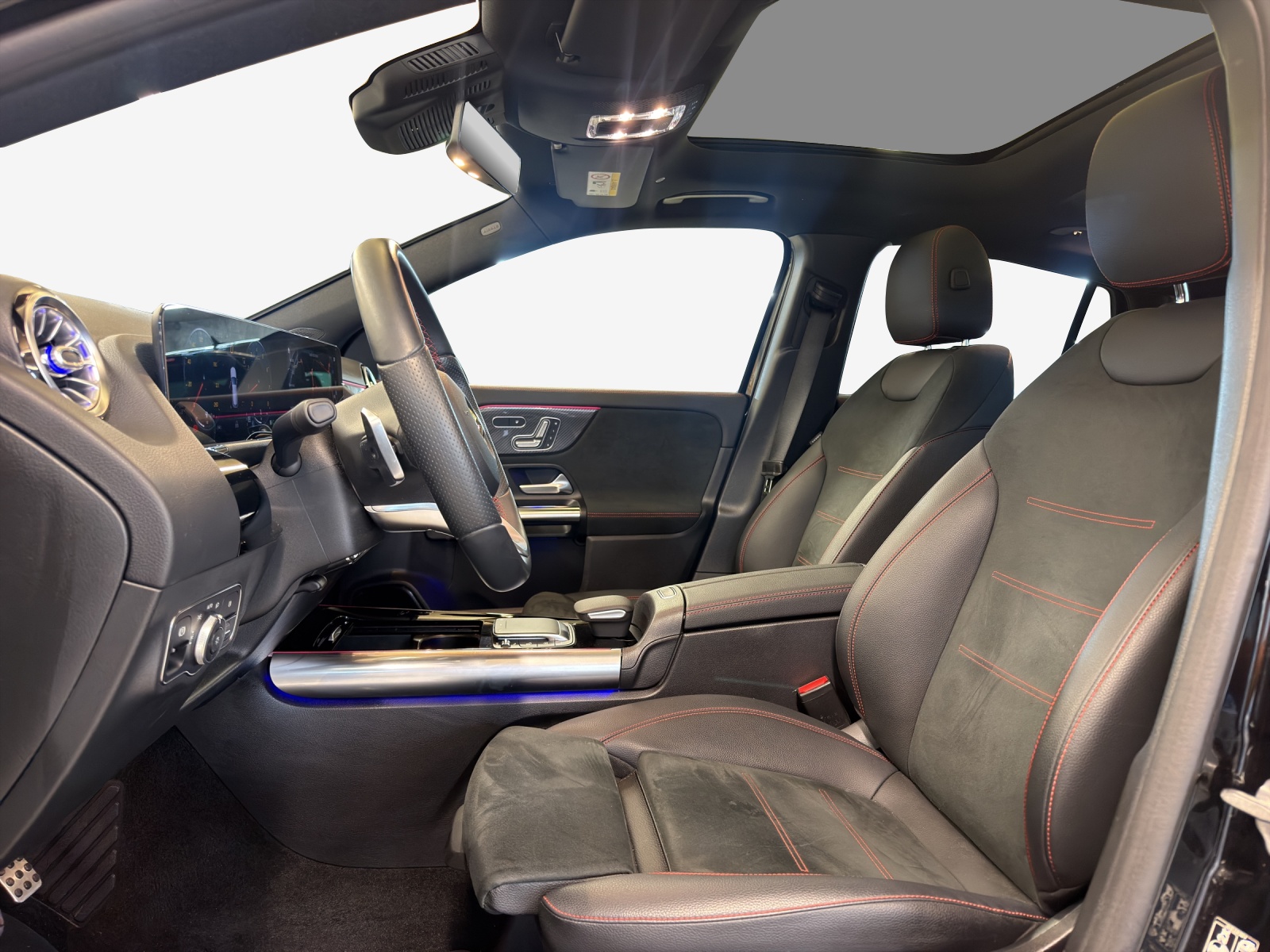 MERCEDES-BENZ GLA 250 4Matic AMG Line 8G-DCT-image-7