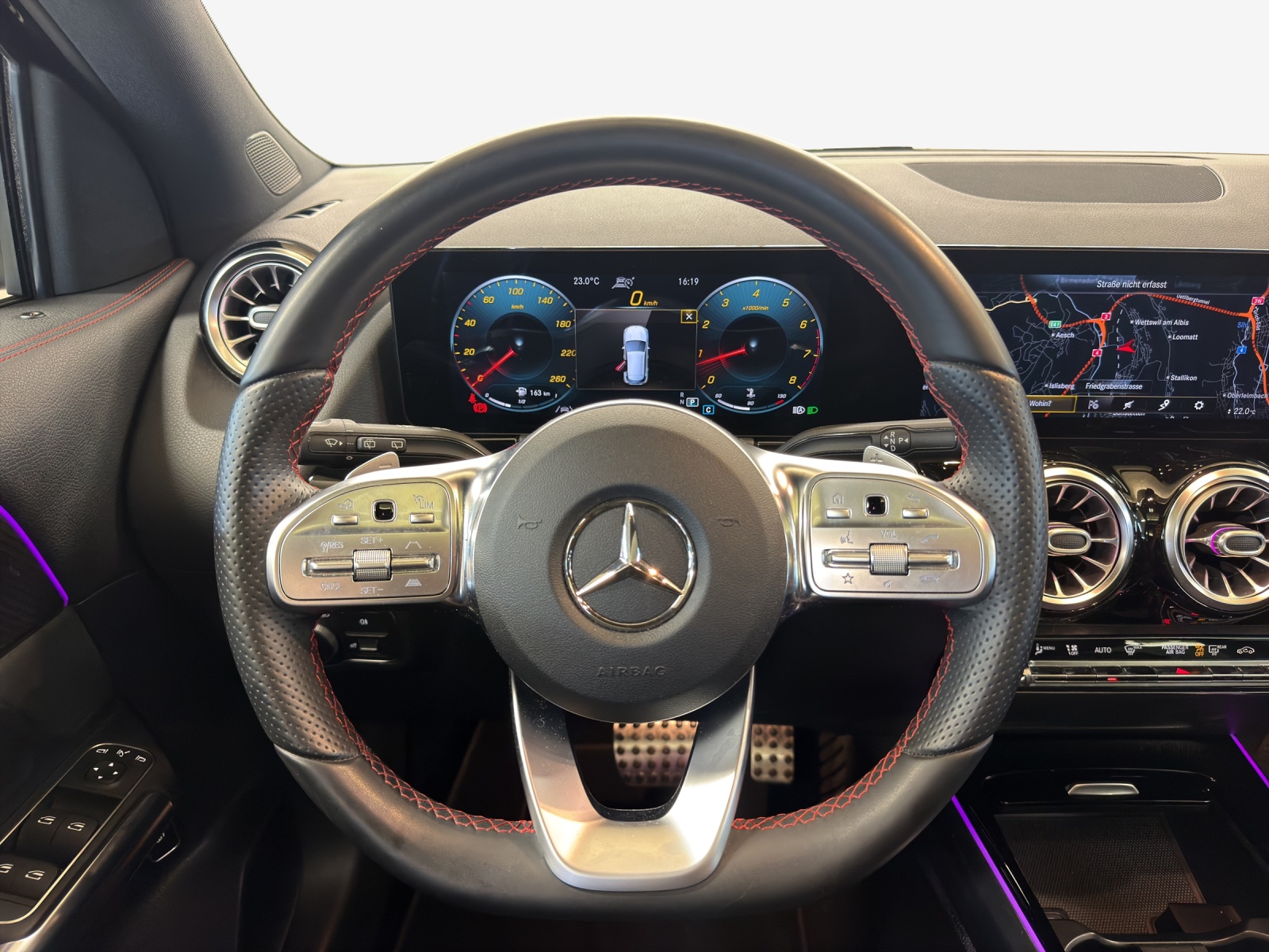 MERCEDES-BENZ GLA 250 4Matic AMG Line 8G-DCT-image-9