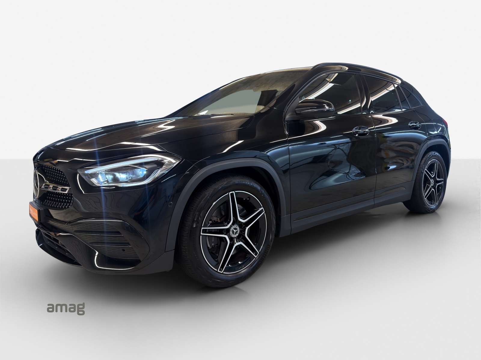 MERCEDES-BENZ GLA 250 4Matic AMG Line 8G-DCT