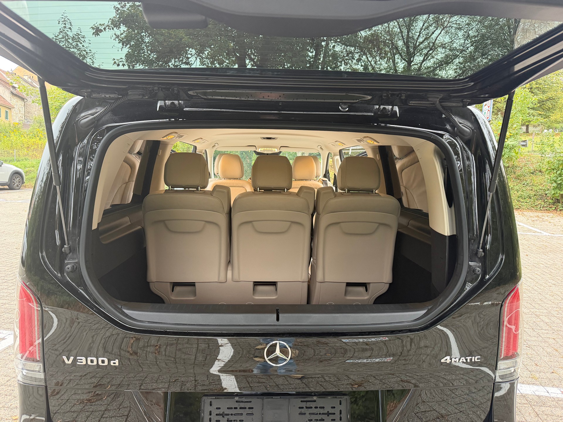 MERCEDES-BENZ V 300 d Exclusive Extralang-image-15