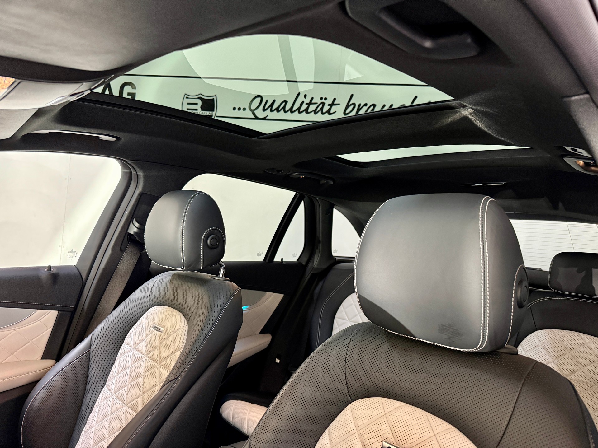 MERCEDES-BENZ GLC 63 S AMG 4Matic+ 9G-Tronic-image-14