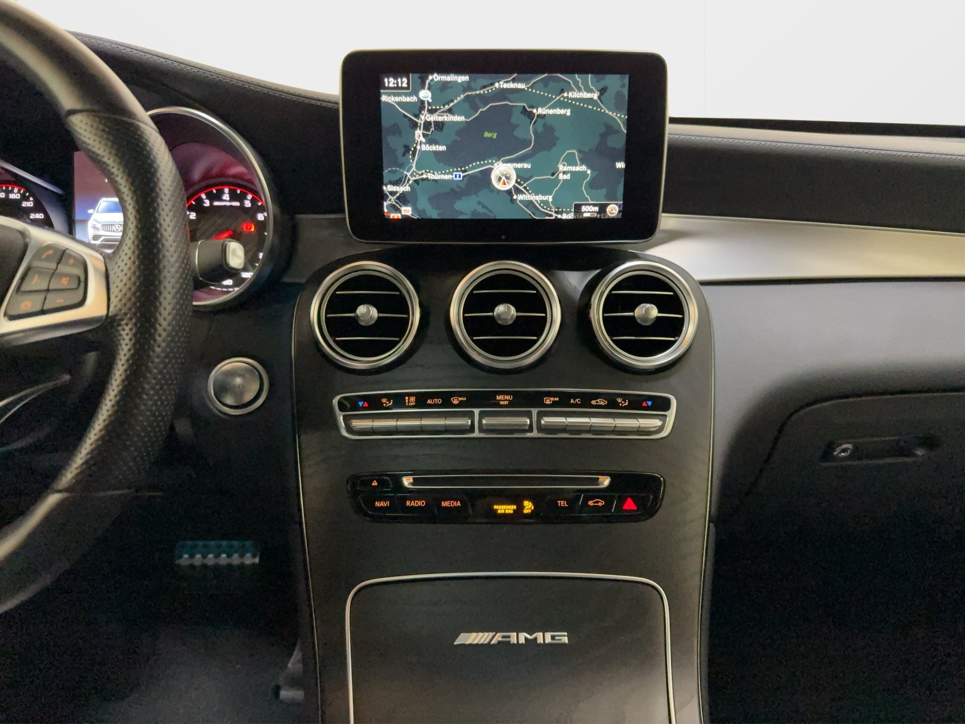MERCEDES-BENZ GLC 63 S AMG 4Matic+ 9G-Tronic-image-18