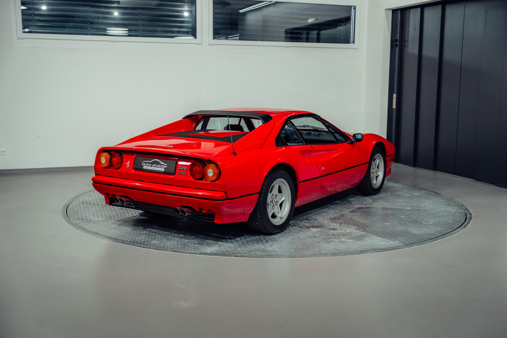 FERRARI 328 GTB-image-7