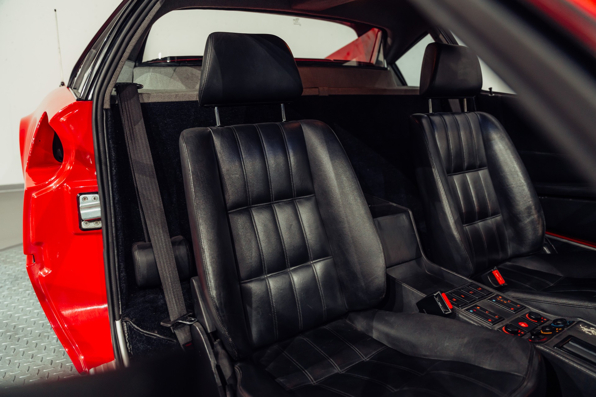 FERRARI 328 GTB-image-14