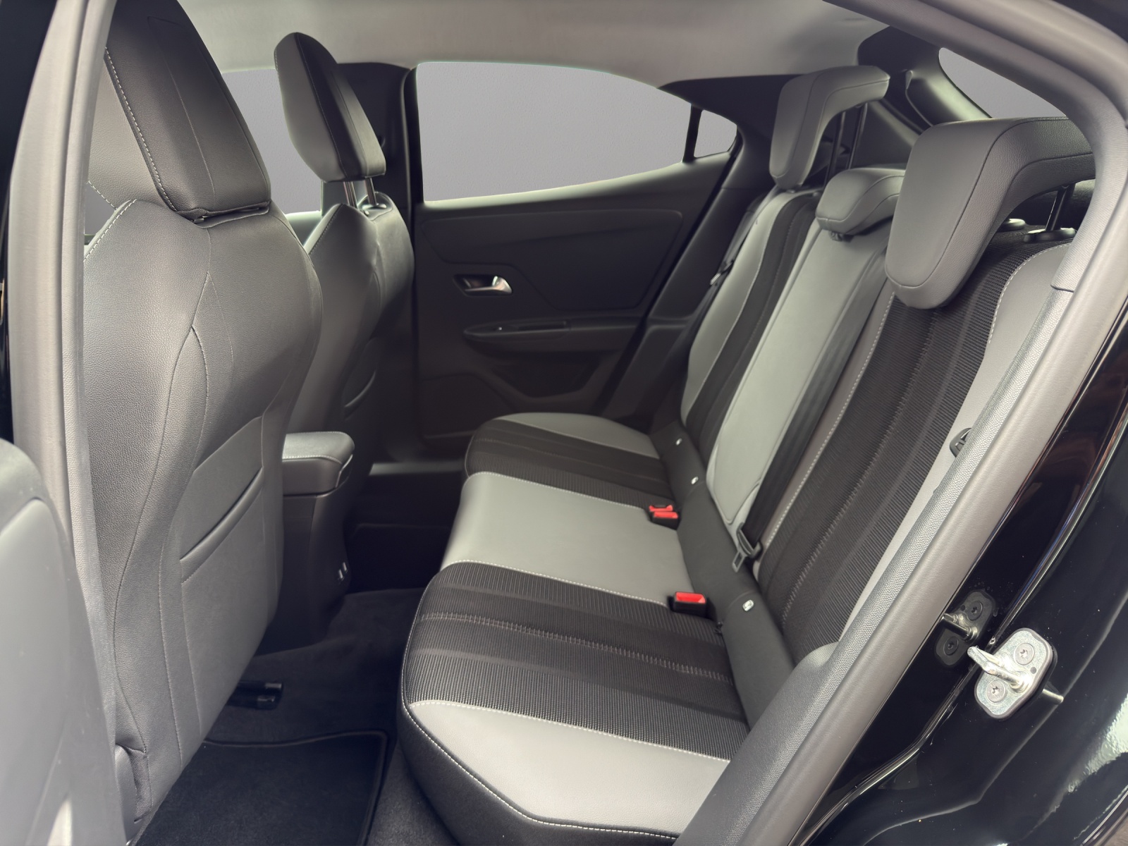 OPEL Mokka e GS Line Elegance-image-12