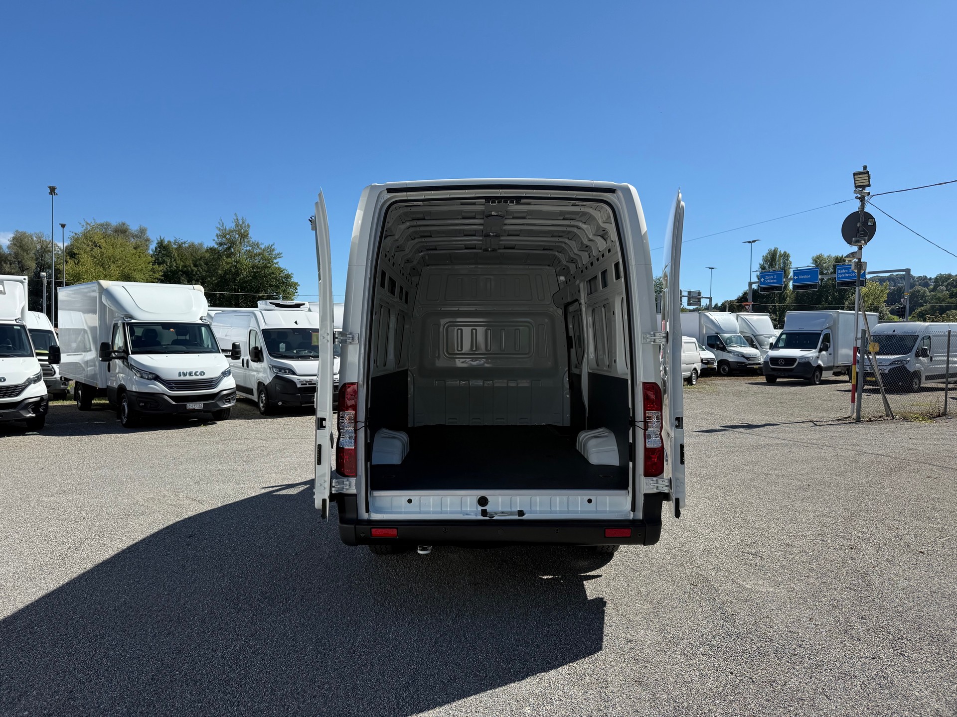 HUDSON E-Bold L3H2 100 KWh 163 PS-image-8