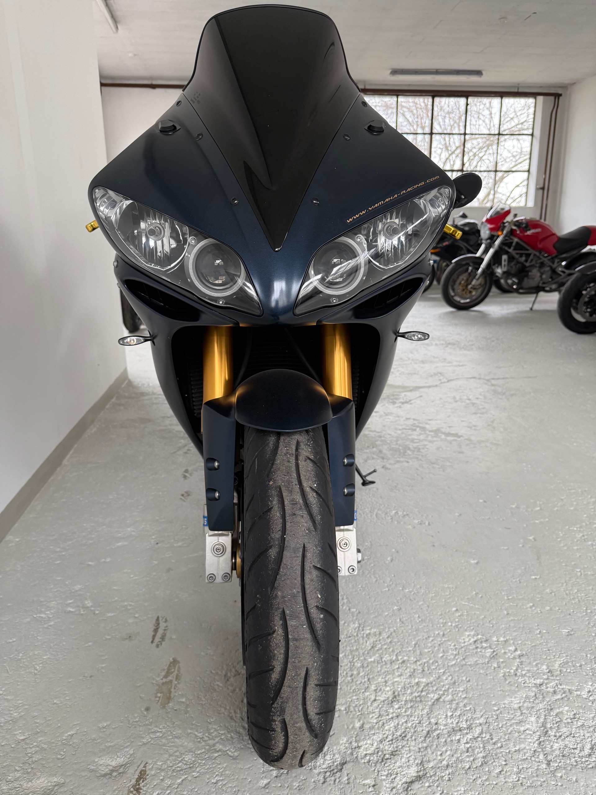 YAMAHA YZF-R1 SP Limitiert-image-11