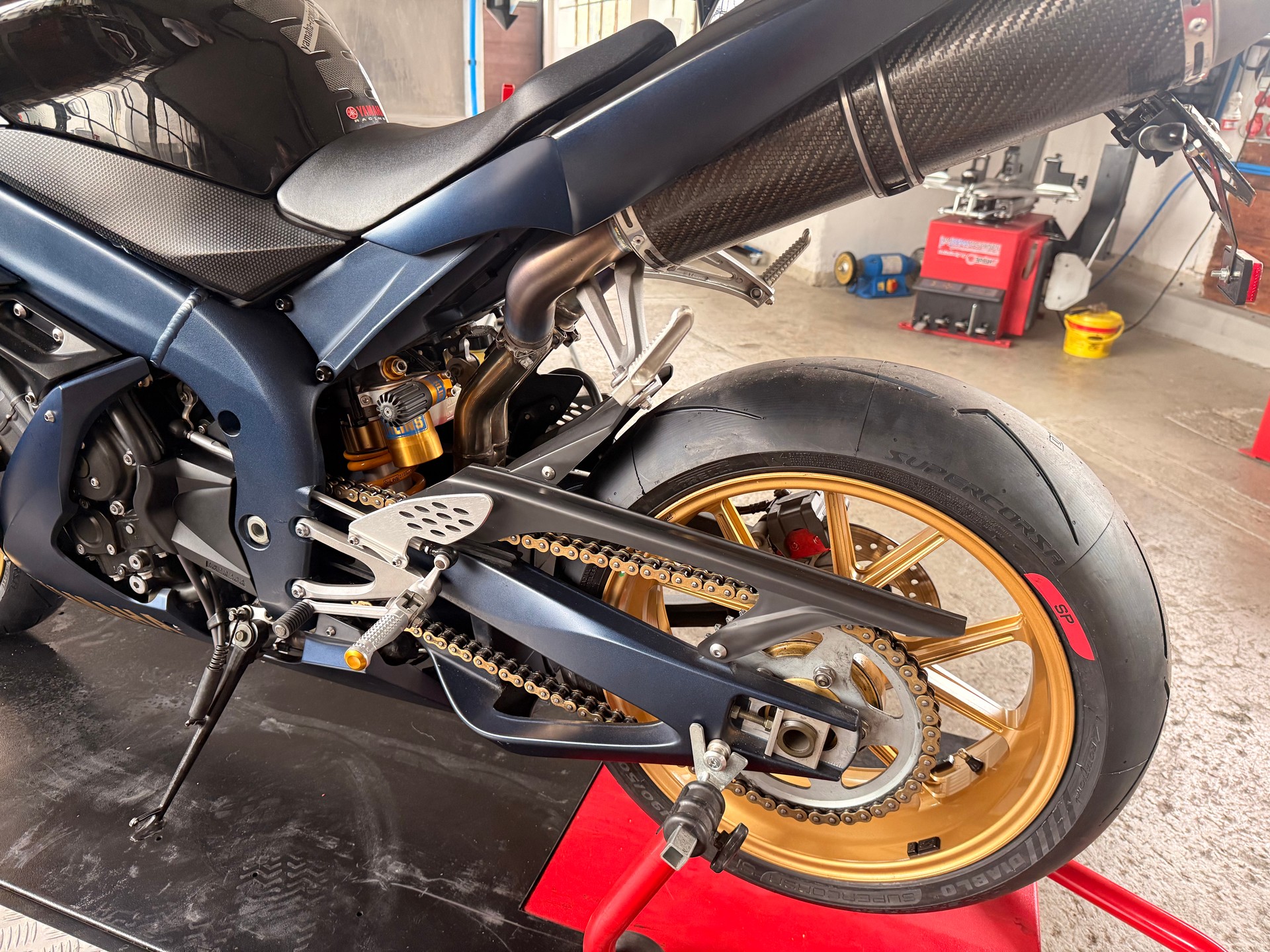 YAMAHA YZF-R1 SP Limitiert-image-5