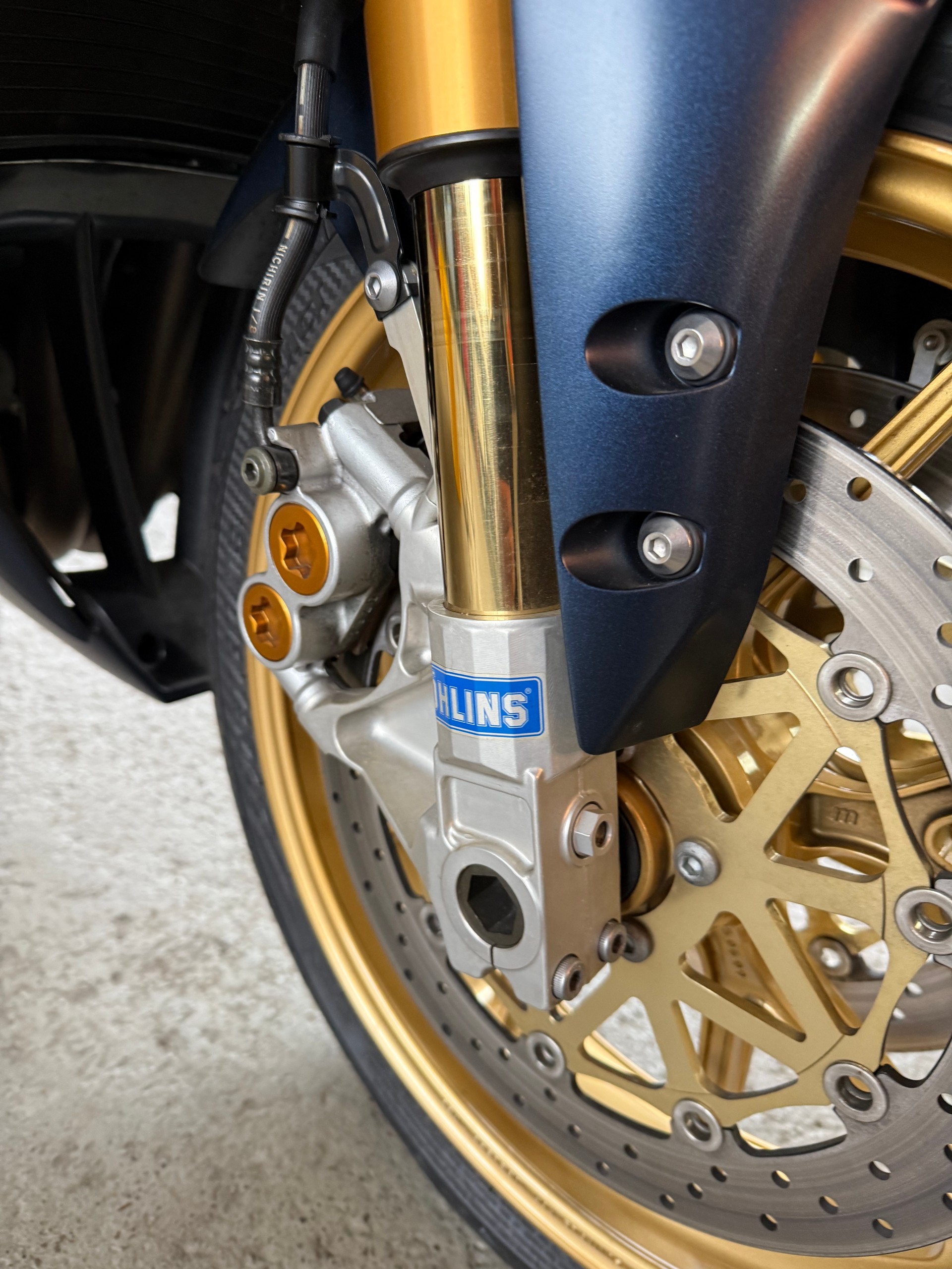 YAMAHA YZF-R1 SP Limitiert-image-9