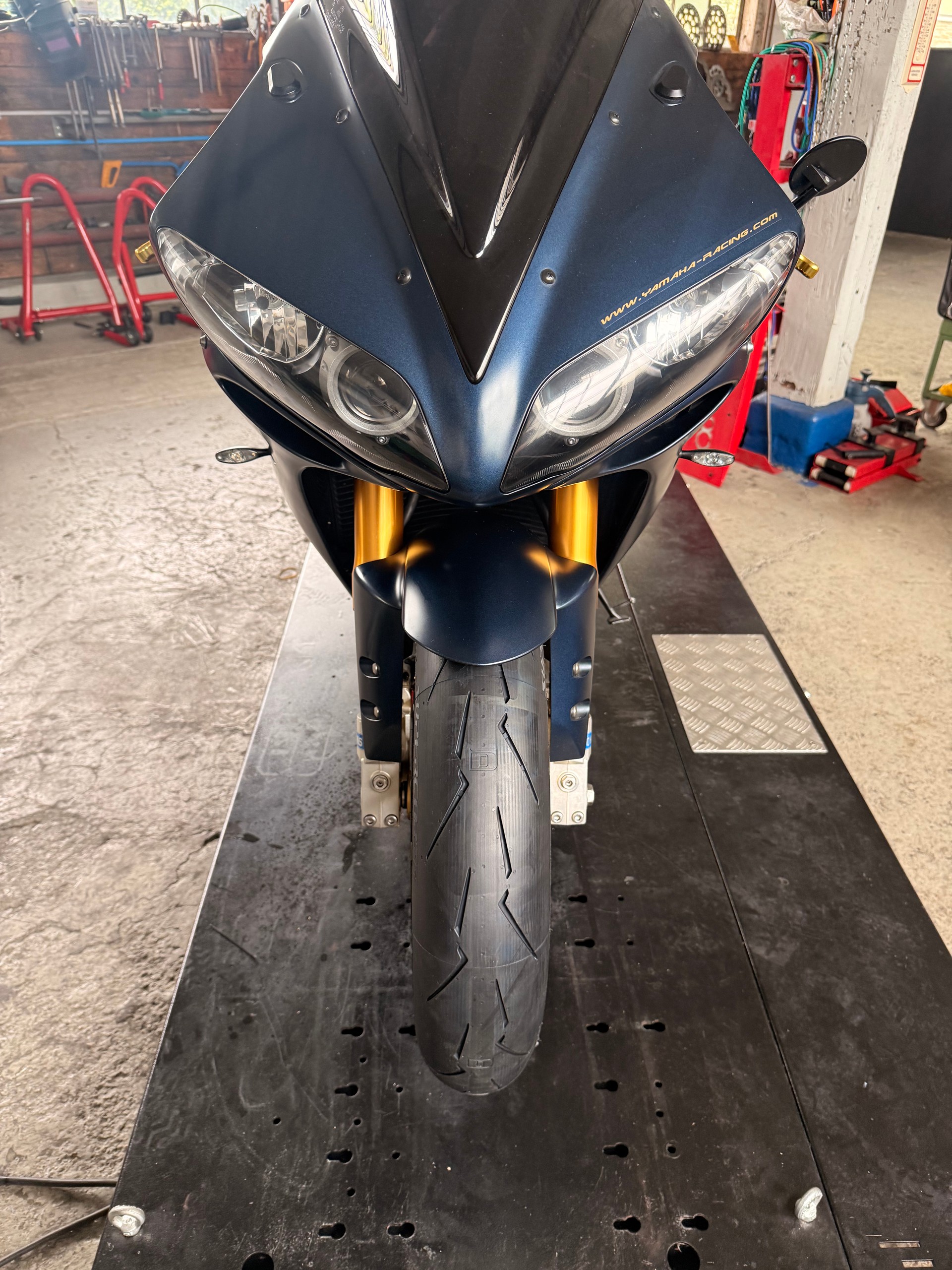 YAMAHA YZF-R1 SP Limitiert-image-9