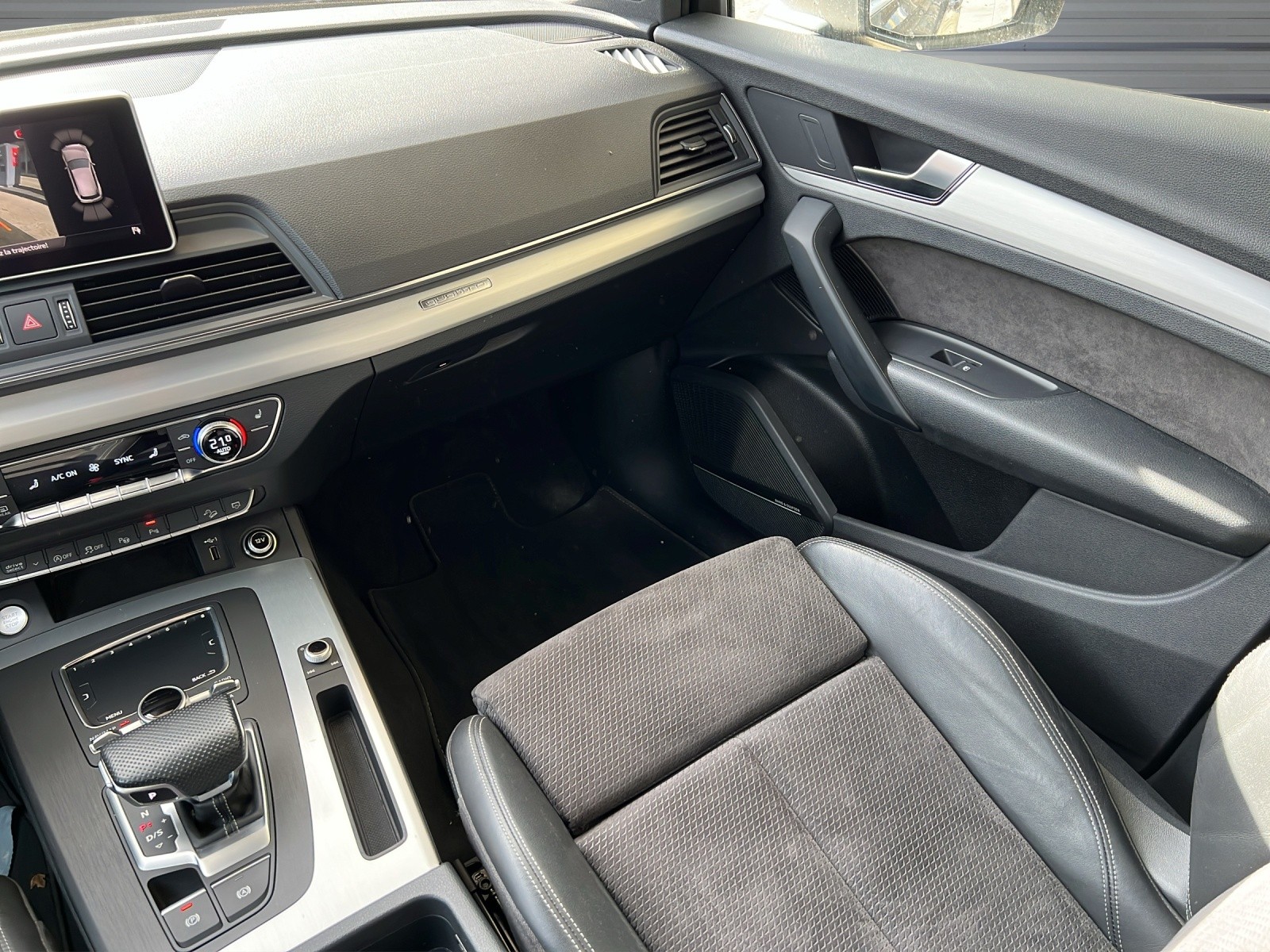 AUDI Q5 45 TFSI sport quattro S-tronic-image-12