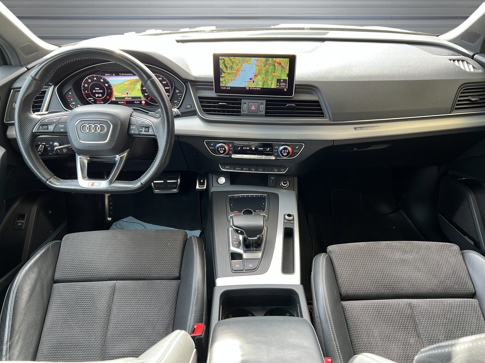 AUDI Q5 45 TFSI sport quattro S-tronic-image-10