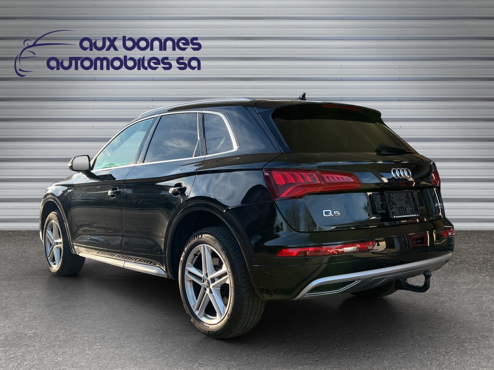 AUDI Q5 45 TFSI sport quattro S-tronic-showroom-element-1