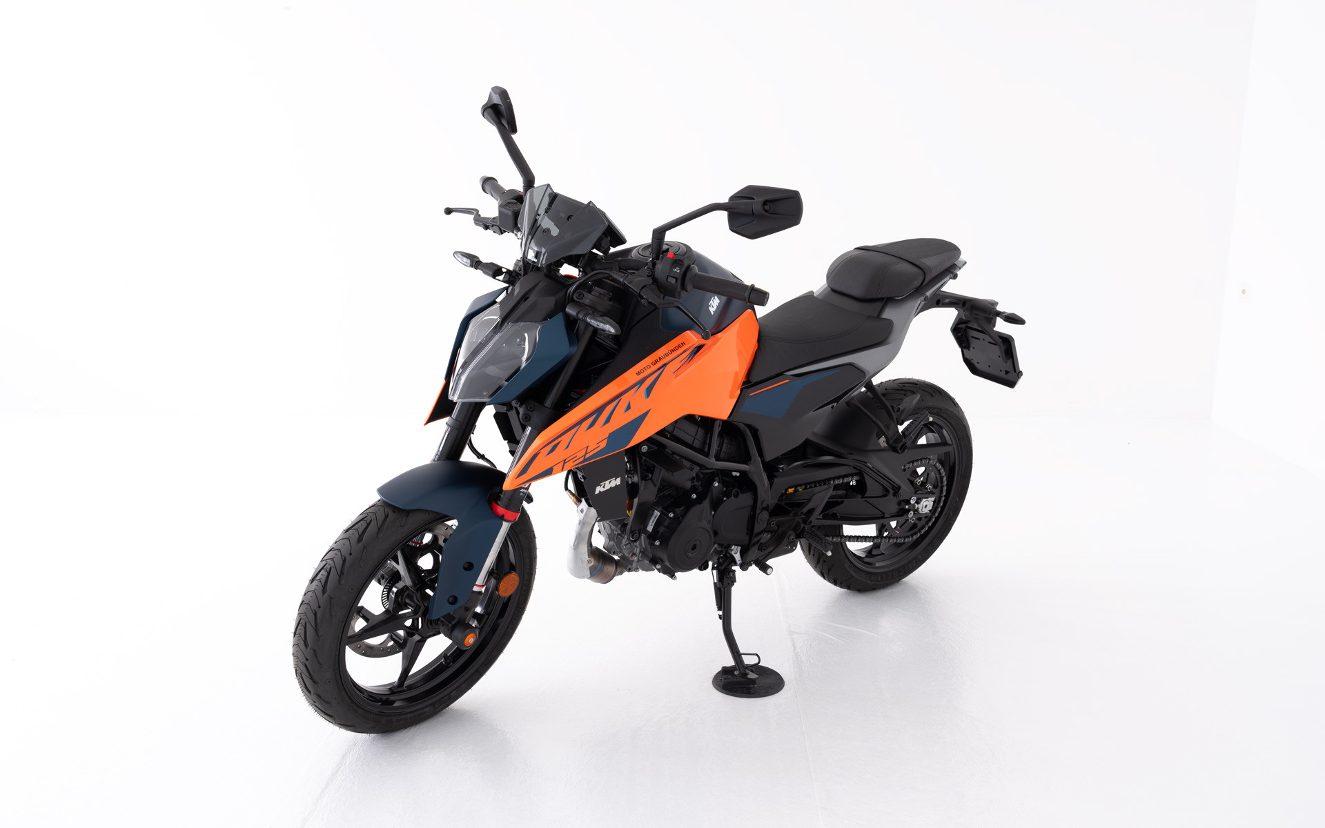 KTM 125 Duke-image-1
