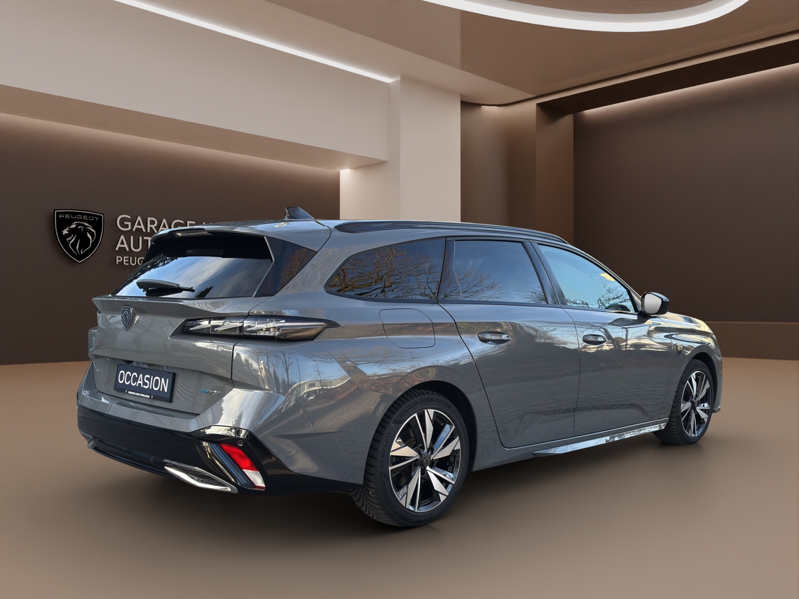 PEUGEOT 308 SW 1.6 PHEV 225 GT-image-4